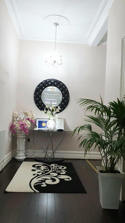 Gabriel Guesthouse 拉尔 外观 照片