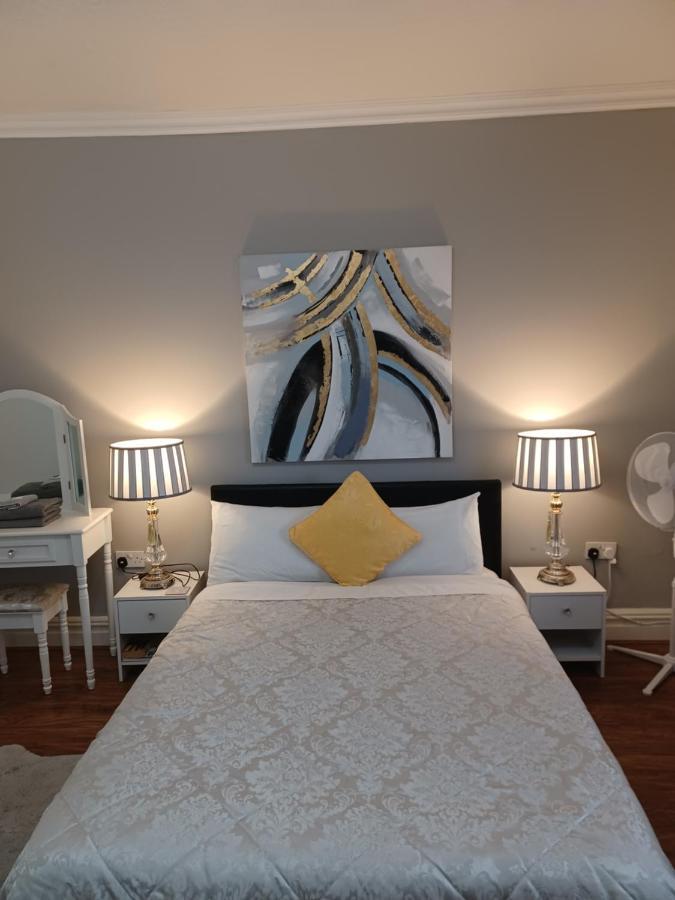 Gabriel Guesthouse 拉尔 外观 照片