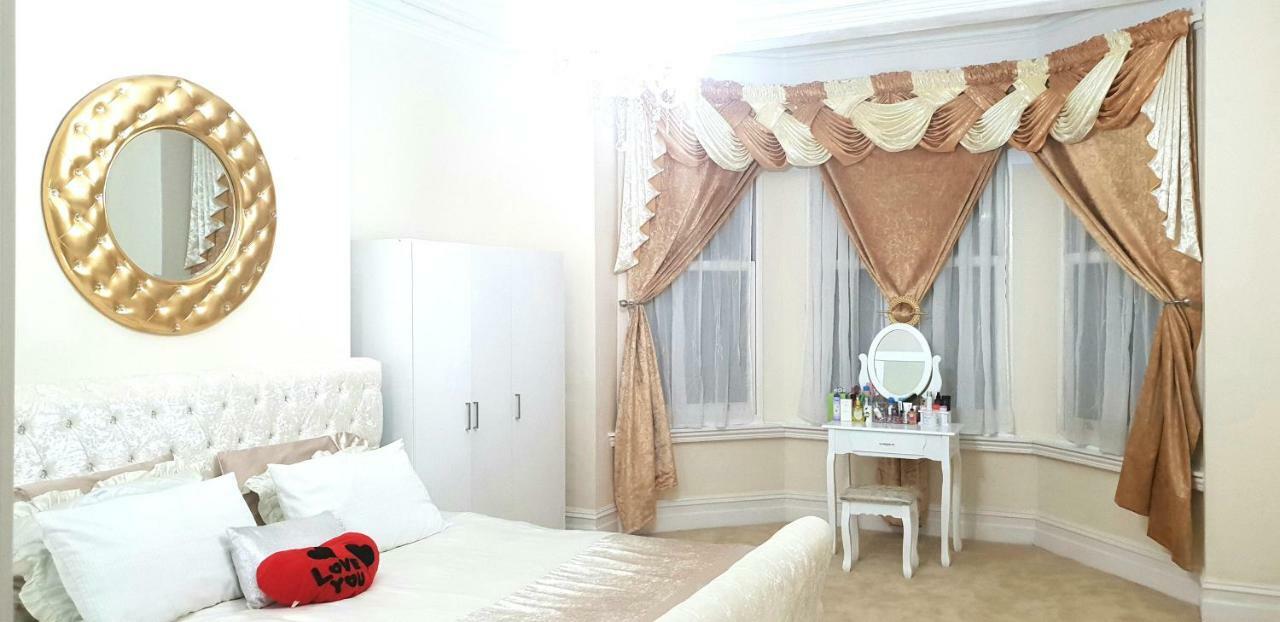Gabriel Guesthouse 拉尔 外观 照片